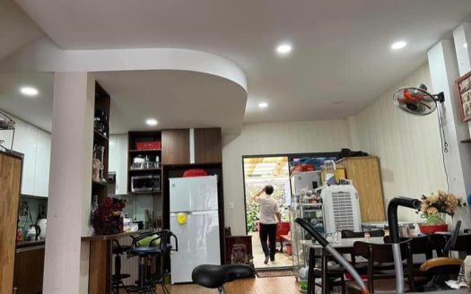 Nhà đẹp Quận 2, mặt tiền 7,6m, đường 8m, 3 lầu BTCT kiên cố cực đẹp