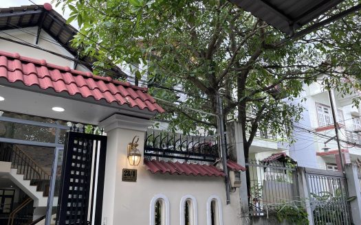 Cực HOT bán gấp biệt thự Quận 2, kiến trúc Pháp 7x17m, đường ô tô giá cực tốt chỉ 6,9 tỷ