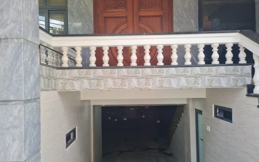 Biệt thự dát Vàng, phường An Phú – Quận 2 ngay cầu Sài Gòn, lô góc 177m2, Full nội thất cao cấp.