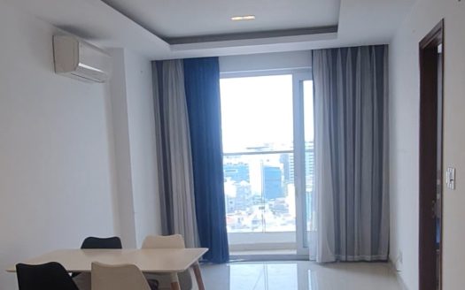 Căn hộ 2PN Sky Center view chất nhìn thẳng sân bay Tân Sơn Nhất giá 4,15 tỷ Full thuế phí