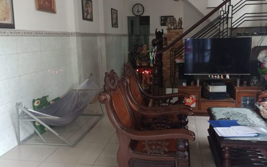 Nhà phố 3 tầng Quận 2, mặt tiền đường ô tô Tải tránh nhau, 218 m2 giá chỉ 16 tỷ